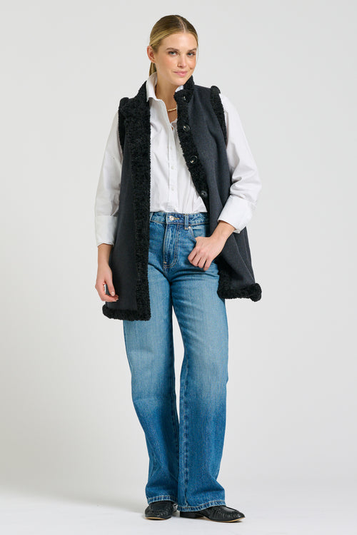 Alto Mid Length Vest - Black