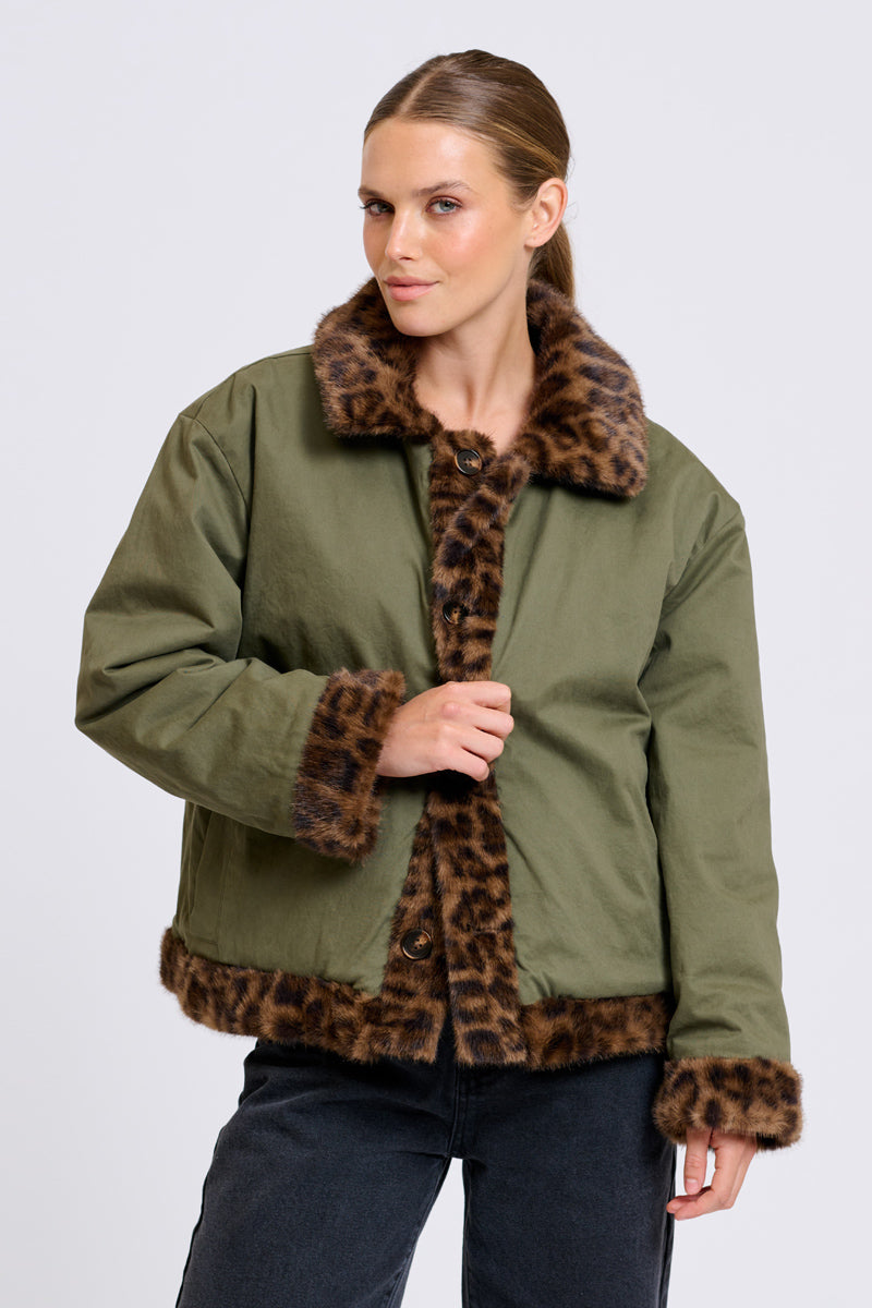 Summit Reverso Jacket - Khaki/Leopard